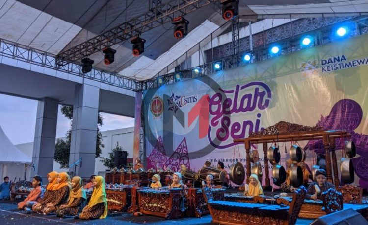 acara seru di sekolah